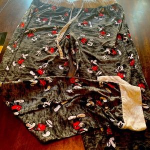Like new Mickey Mouse spandex sleep pants. Size XL
